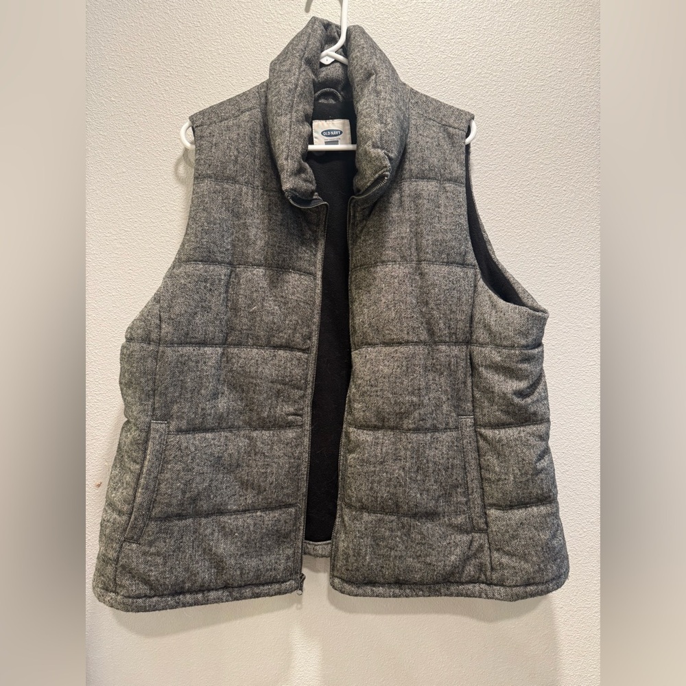 Old Navy Gray Puffer Vest